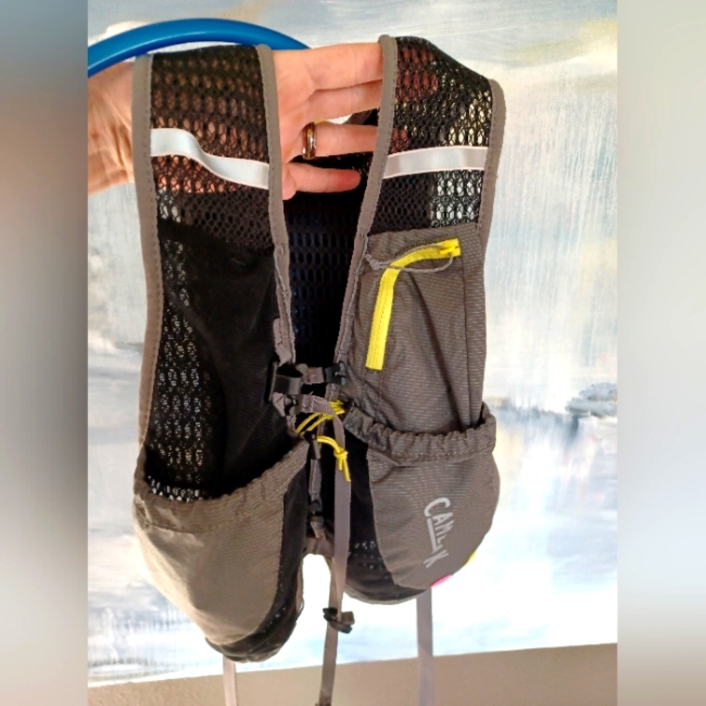 Camelbak crux running vest with reservoir